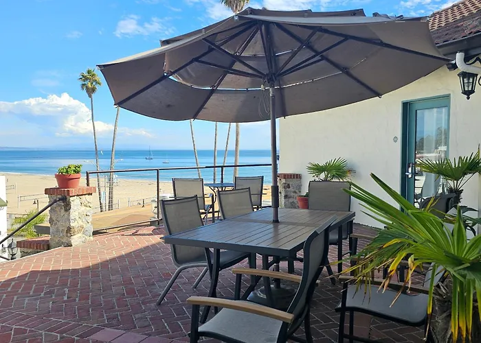 Romantic hotel: Casablanca Inn On The Beach